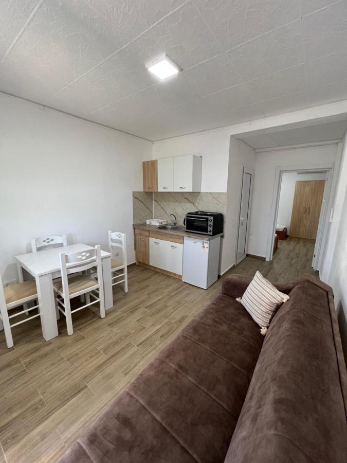 Hidden Villa Apartments Котор Экстерьер фото