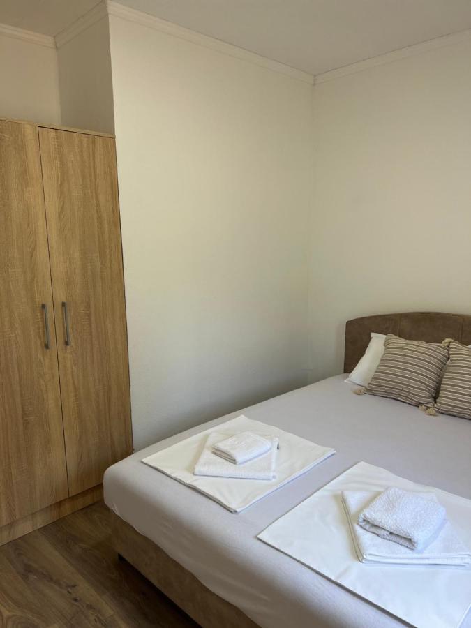 Hidden Villa Apartments Котор Экстерьер фото